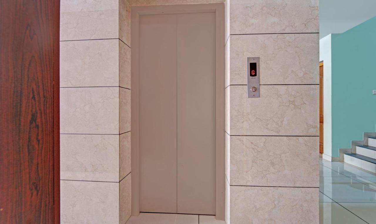 Sreepathi Nirmalyam 400 Mts From Guruvayoor Temple Hotel Guruvayur Exterior photo
